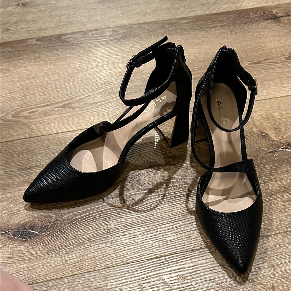 Aldo Black Pointed Toe Heels